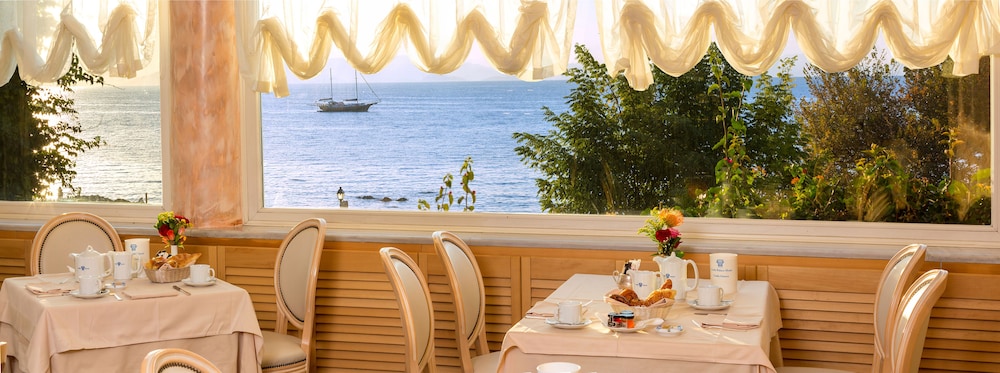 Corfu Palace Hotel 42/66