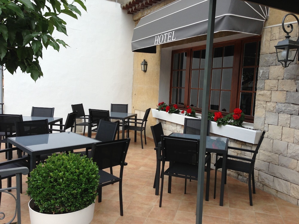 Hotel Le Tivoli Theopolis 33/47