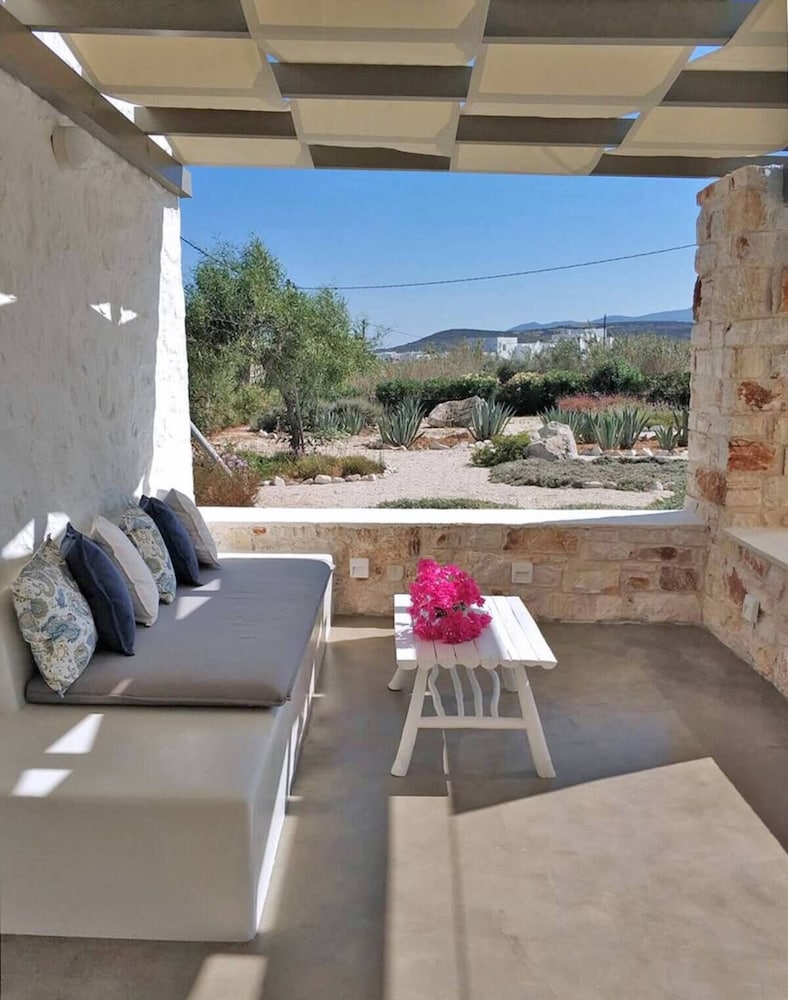 STAGONES LUXURY VILLAS 30/50