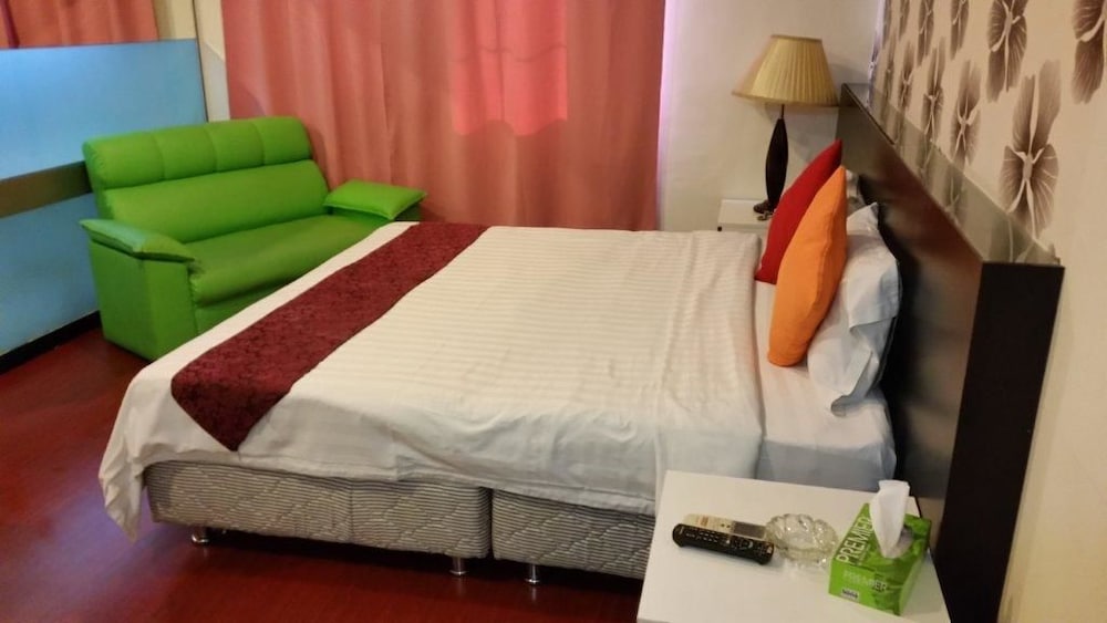 Prince Hotel 23/38