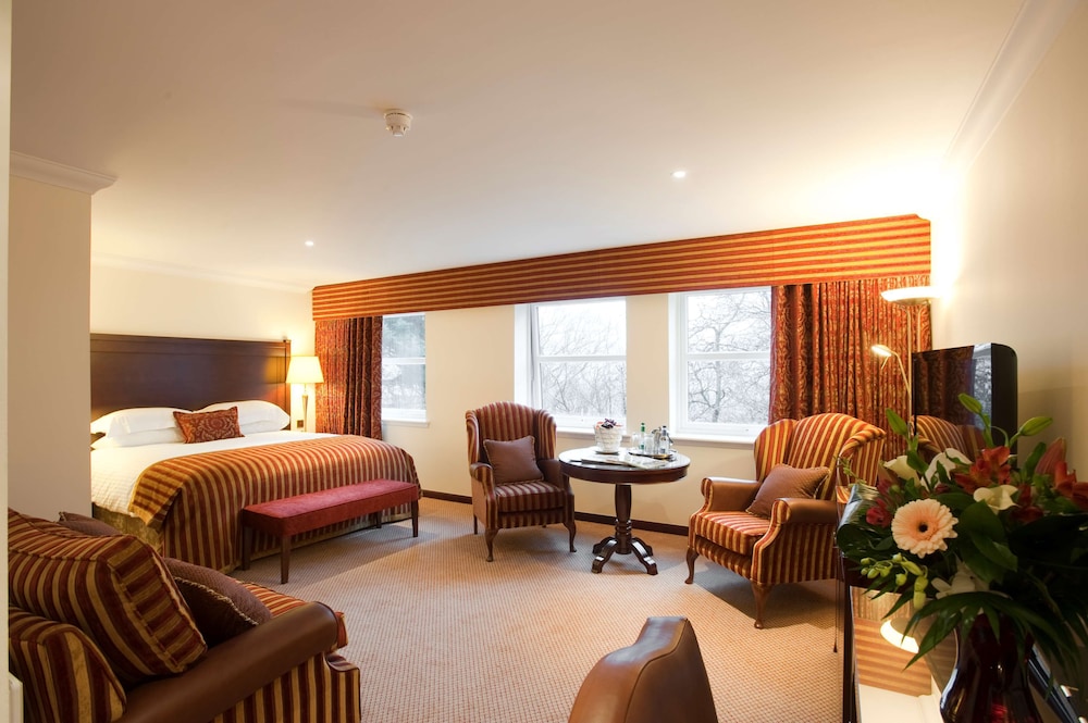 Macdonald Norwood Hall Hotel 9/50