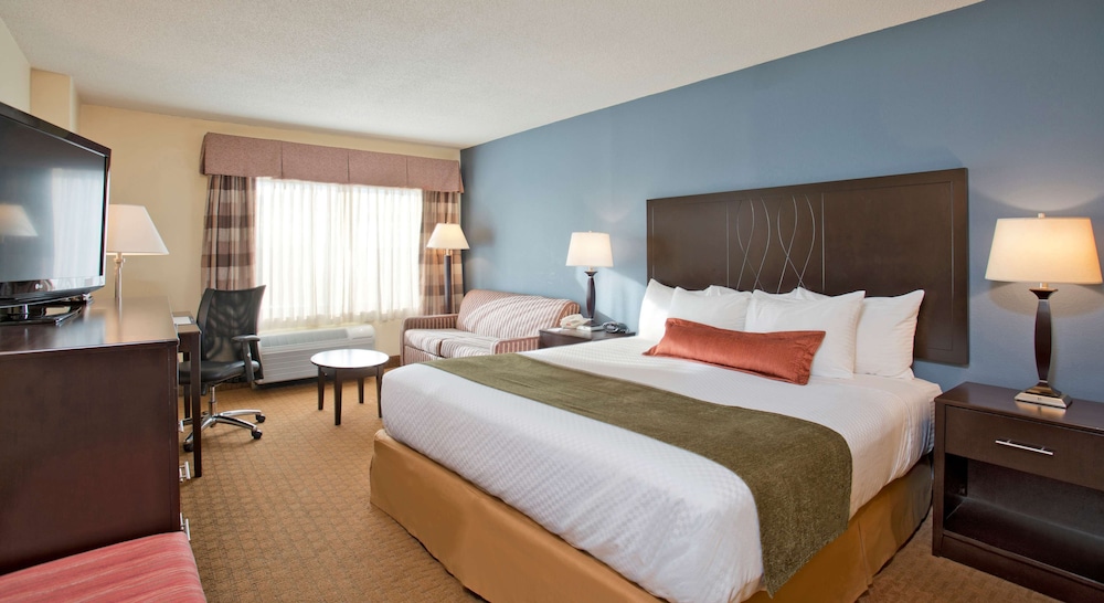 Best Western Plus Hotel & Conference Center 8/46