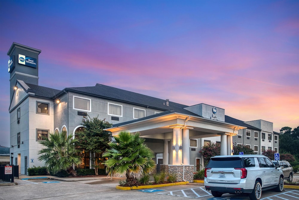 Best Western Champions Forest Inn and Suites 52/61