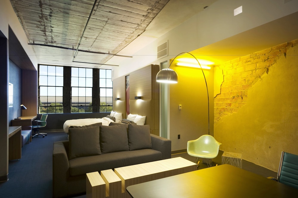 Aloft Dallas Downtown 26/49
