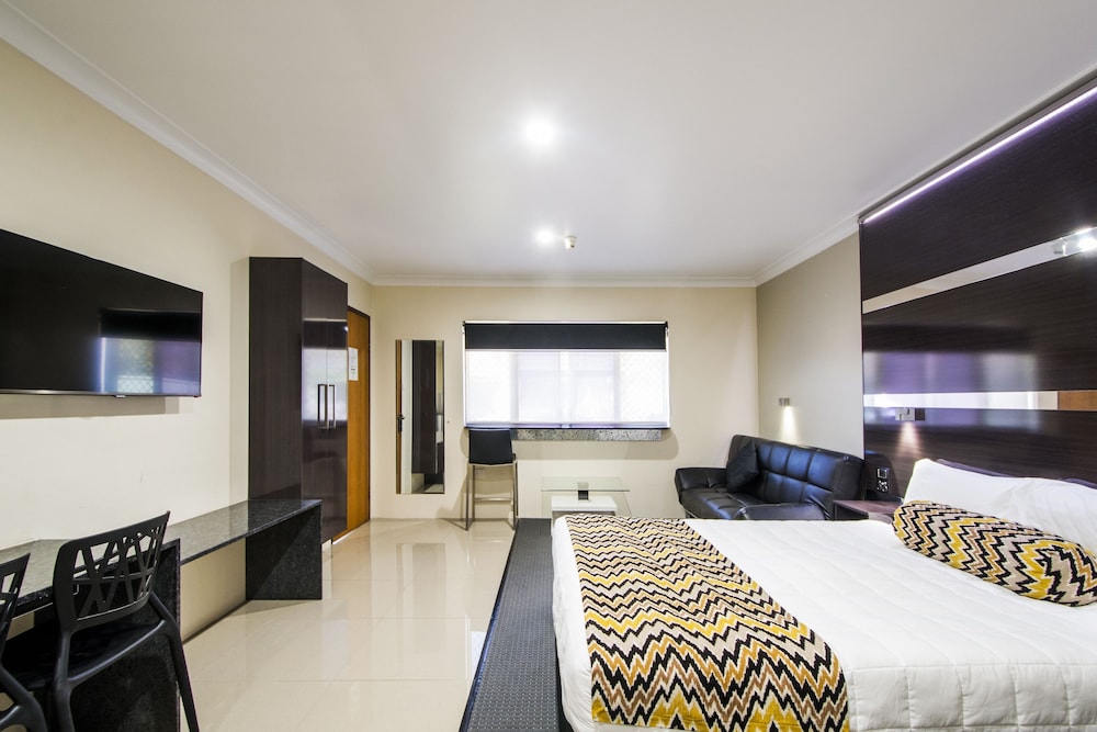 The Abbey Motor Inn 13/44