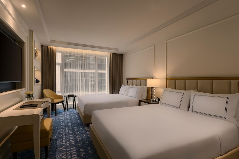 Aquamarine Queen Room