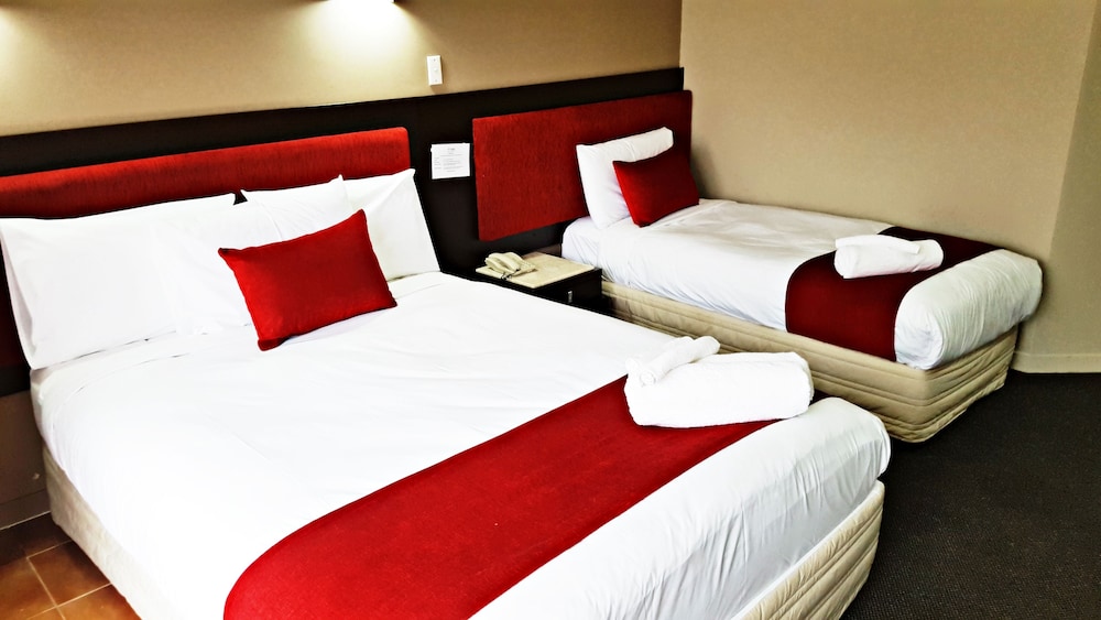 Auckland Airport Kiwi Hotel 32/62