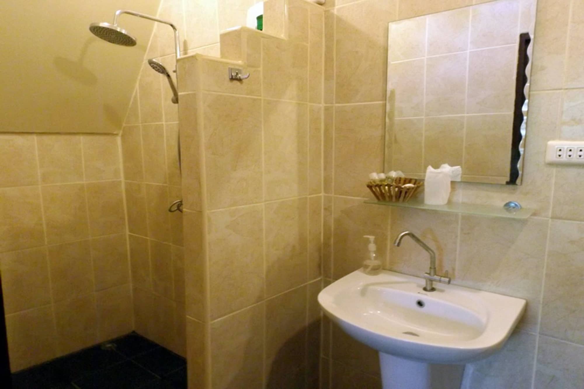 جناح عائلي بسرير كينج وسرير بطابقين، Homestay Chiang Rai 8/9