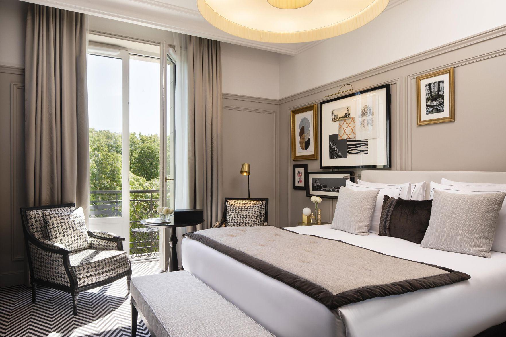 Eiffel, Superior, Twin Beds