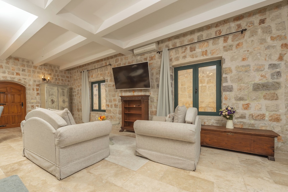 Castello degli Aranci Eco Resort 53/61