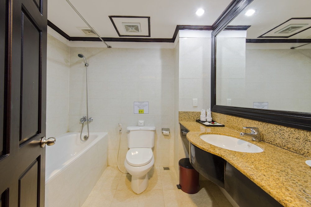 River Beach Resort and Residences 74/76