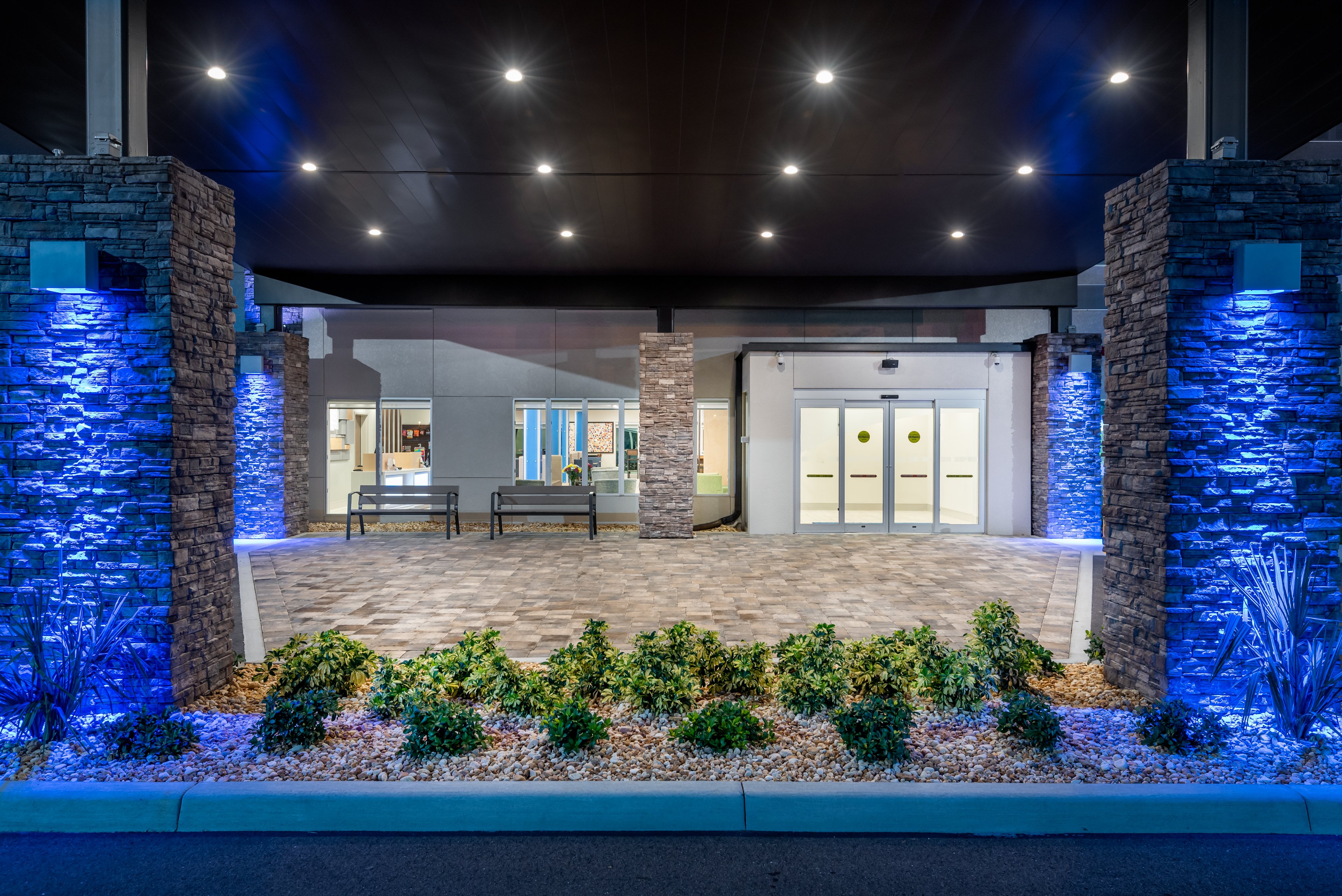 Holiday Inn Express & Suites Punta Gorda 8/45