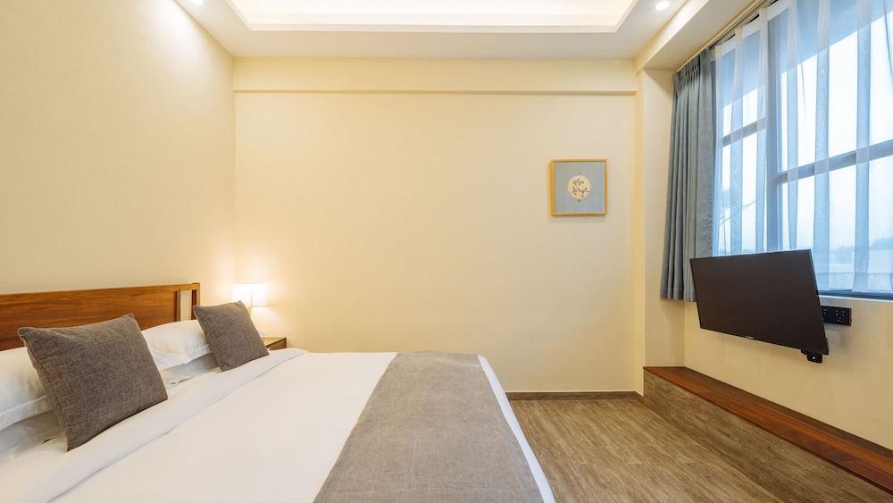 Ramada Encore by Wyndham Shanghai Pudong Airport 24/61