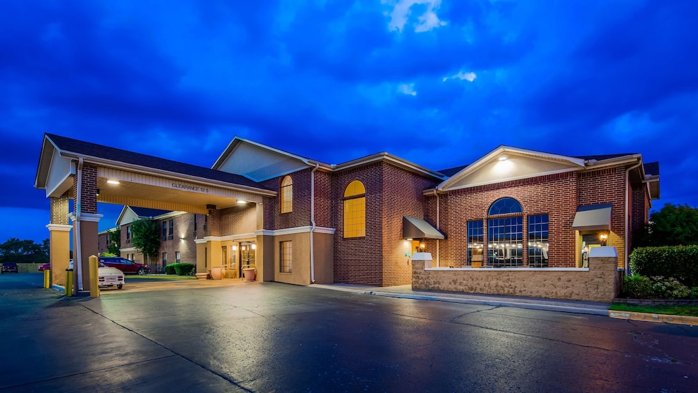 Best Western Plus Lonoke Hotel 5/32