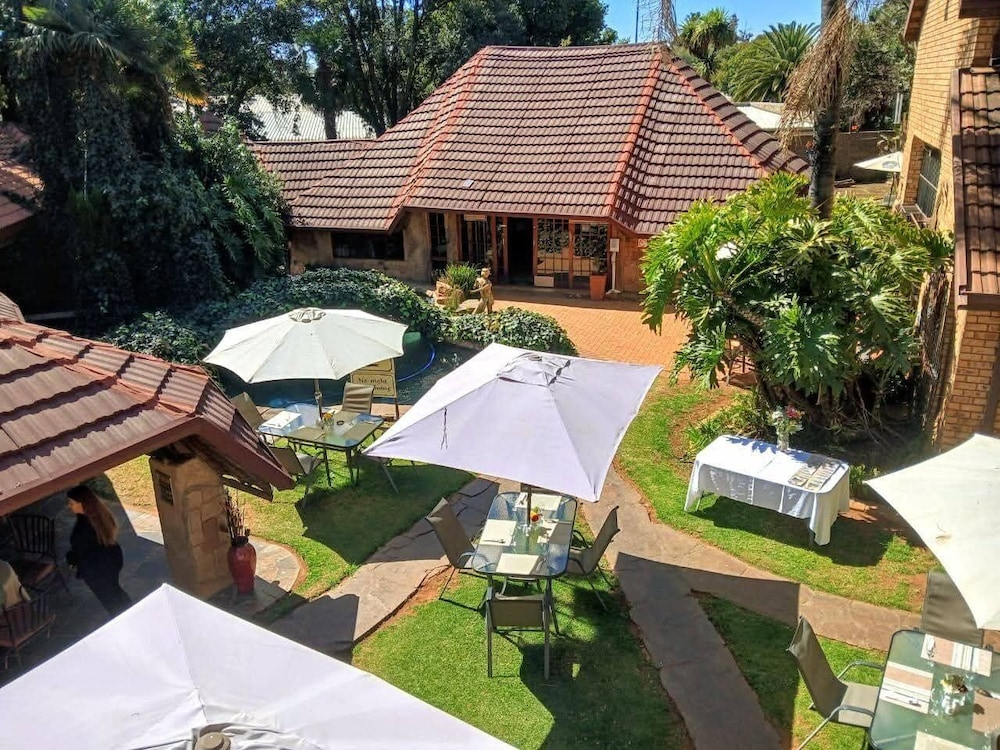 Mannah Guest Lodge 31/50