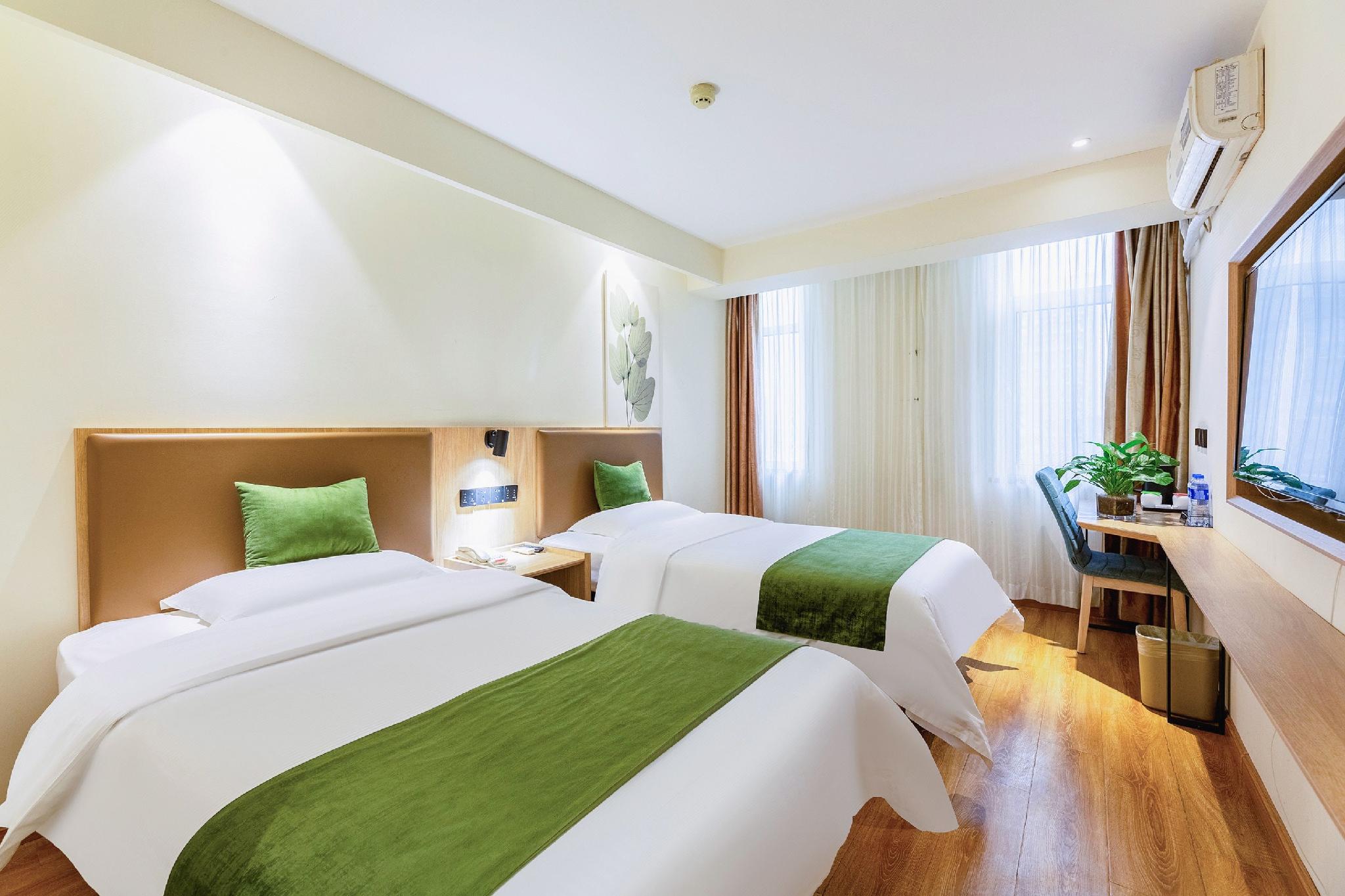 Superior, Twin Beds