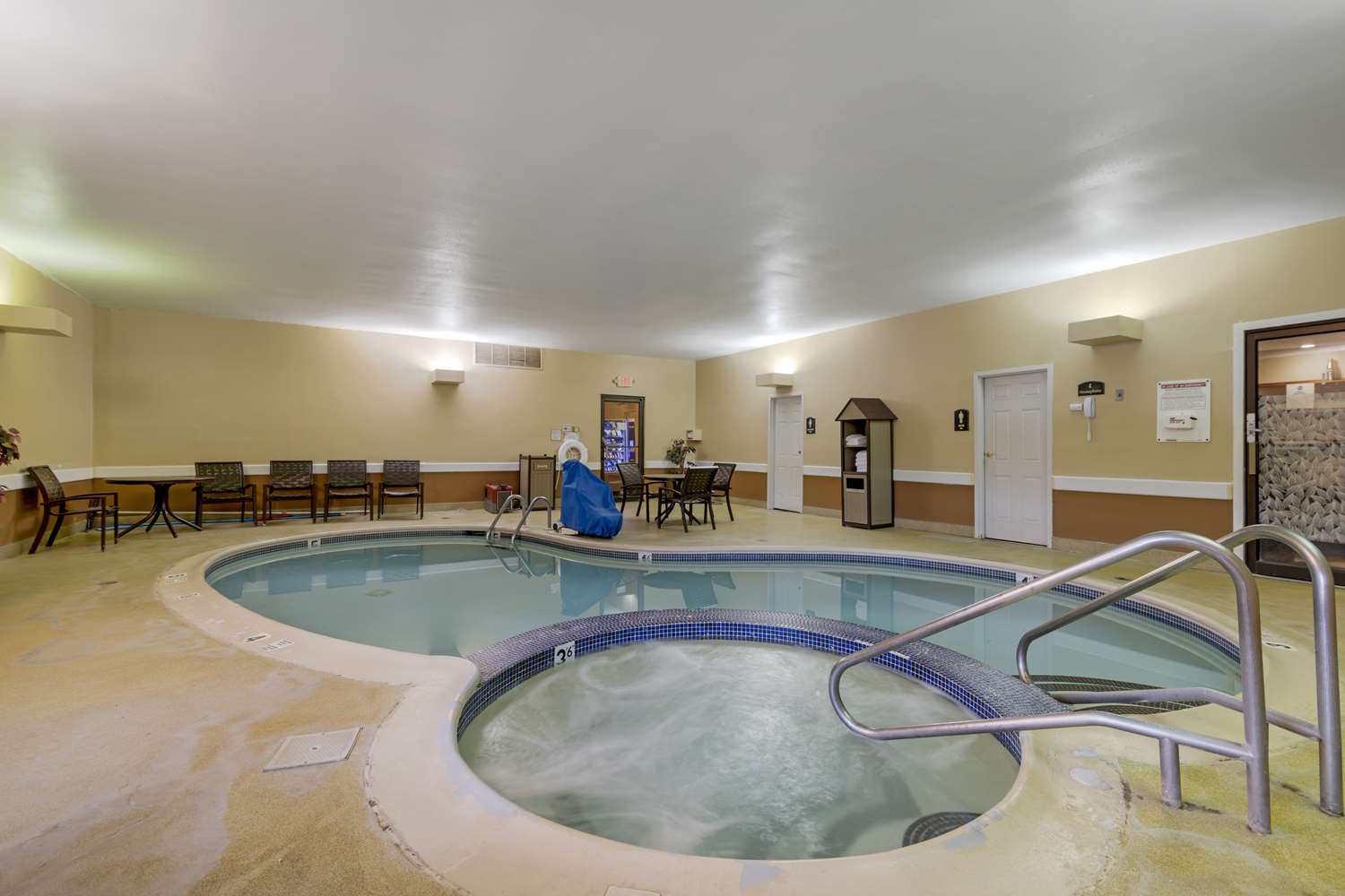 Skyline Hotel Lake George 30/53