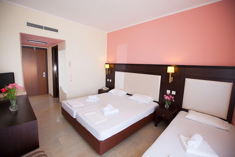 Kanali Hotel 6/48