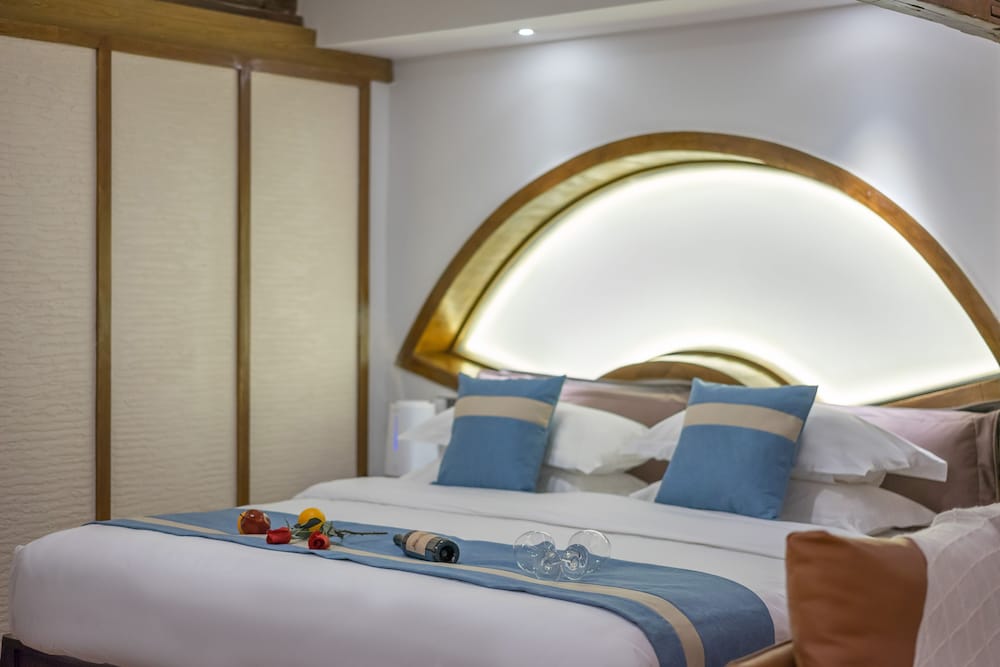 Lize Graceland Artistic Suite Inn 16/50