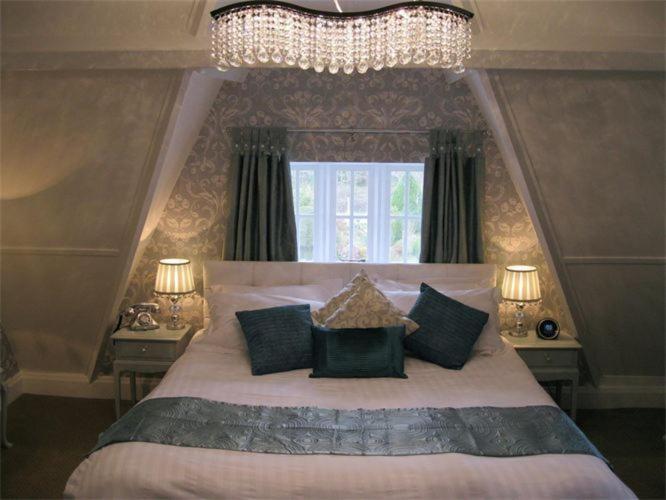 Maenan Abbey Hotel 34/44