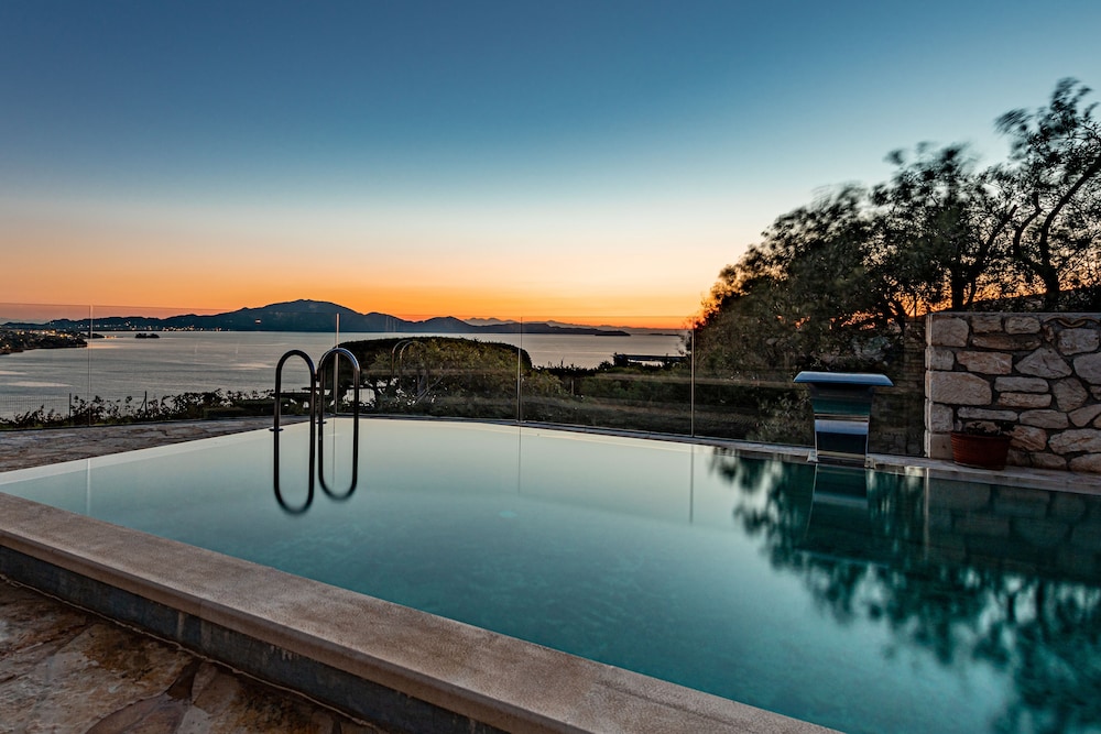 Kymaros Villas 33/36