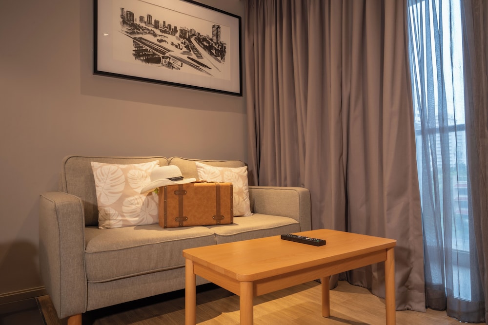 Voque Hotel & Serviced Residence Sukhumvit 51 25/37