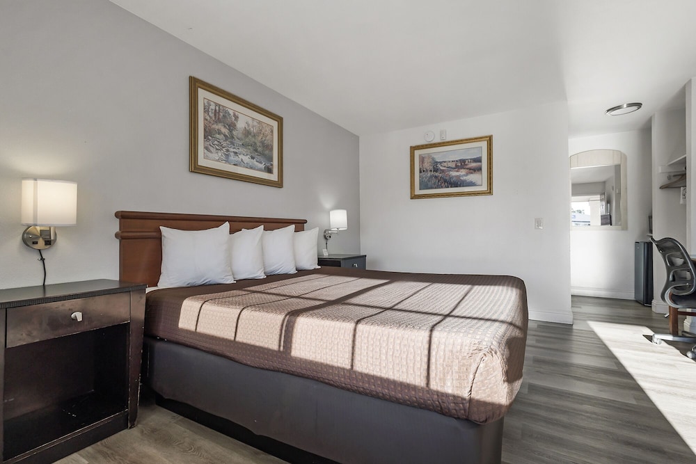 Heritage Inn Express Chico 13/55