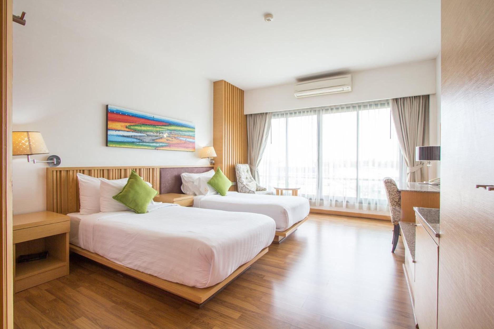 Premium, Double or Twin Bed