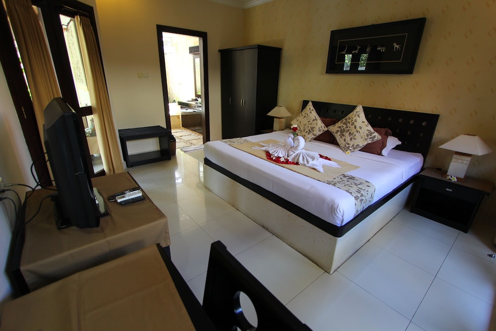 Heliconia Villa 40/77