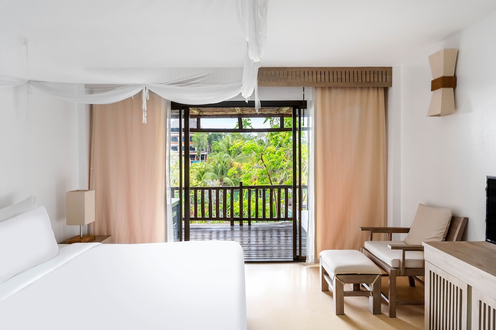 Ana, Deluxe, Double Bed