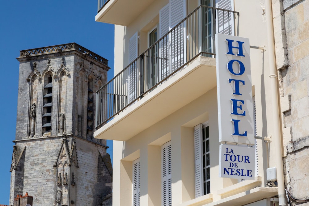 Hotel La Tour de Nesle Rochelle Vieux Port in LA ROCHELLE