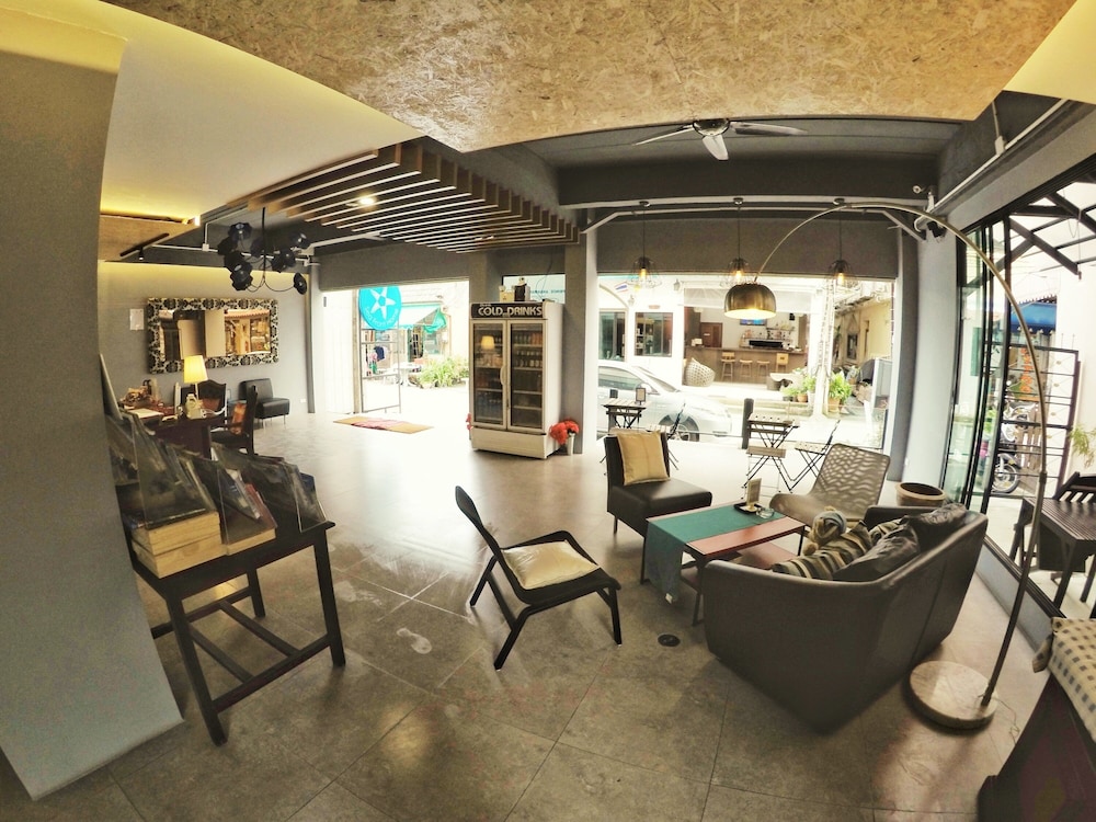 Sea Front Home 56/70