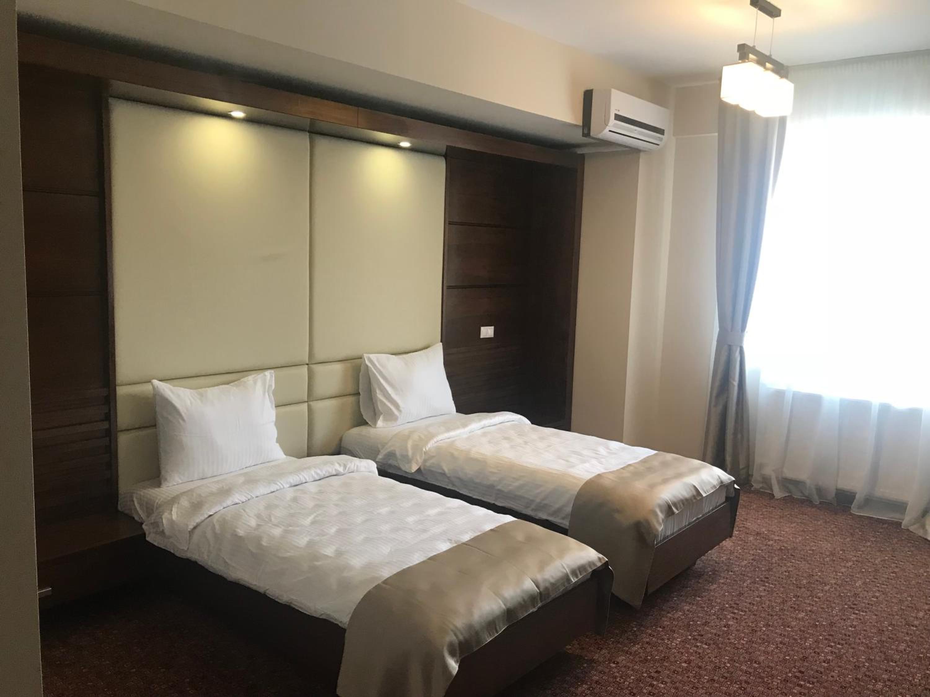 Best Hotel 13/49