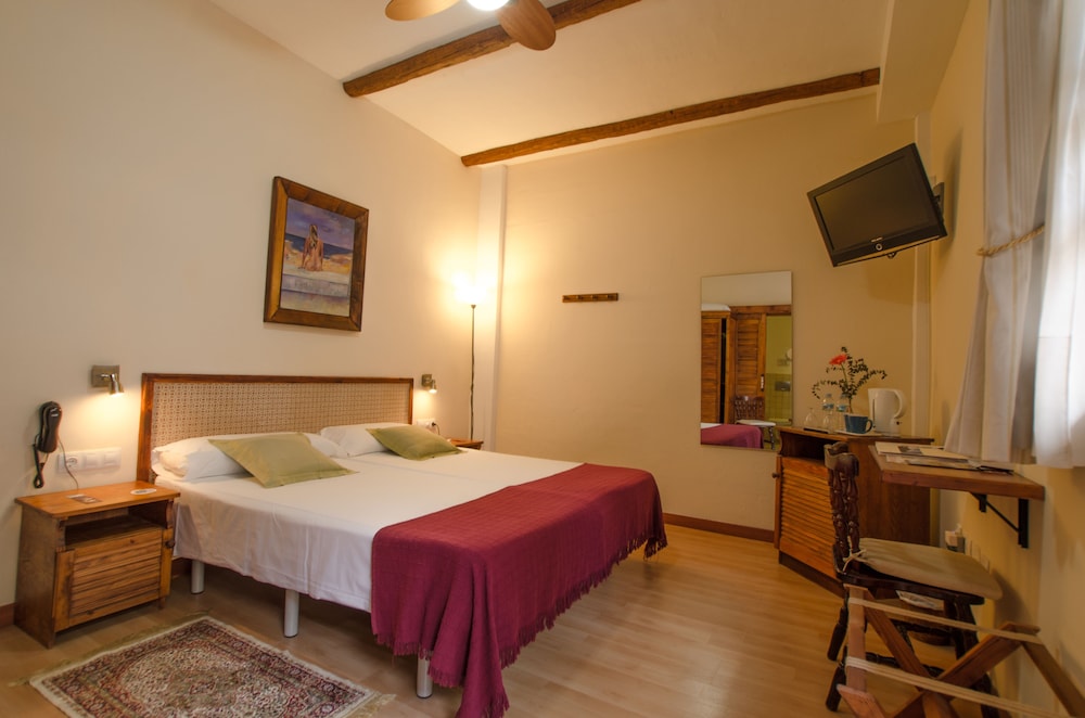 GARA HOTEL 12/72