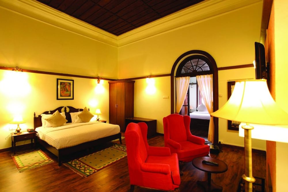 Hotel Chennai Le Palace 56/72