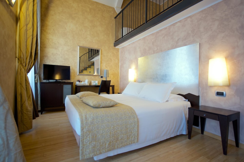 Best Western Crystal Palace Hotel 35/55