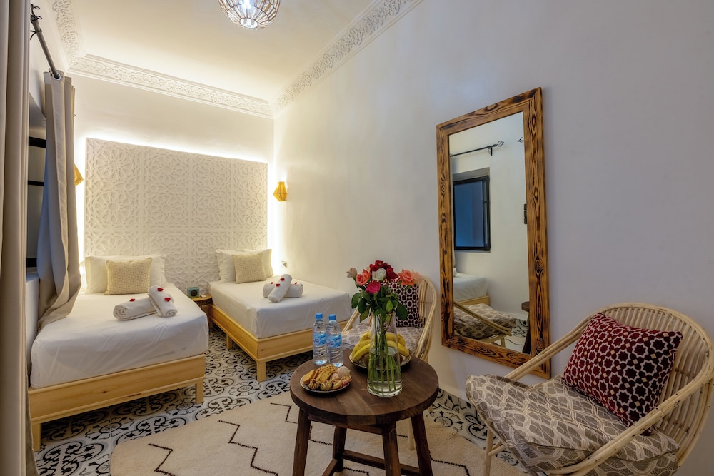 Family, 2 Queen Beds, City View, Patio