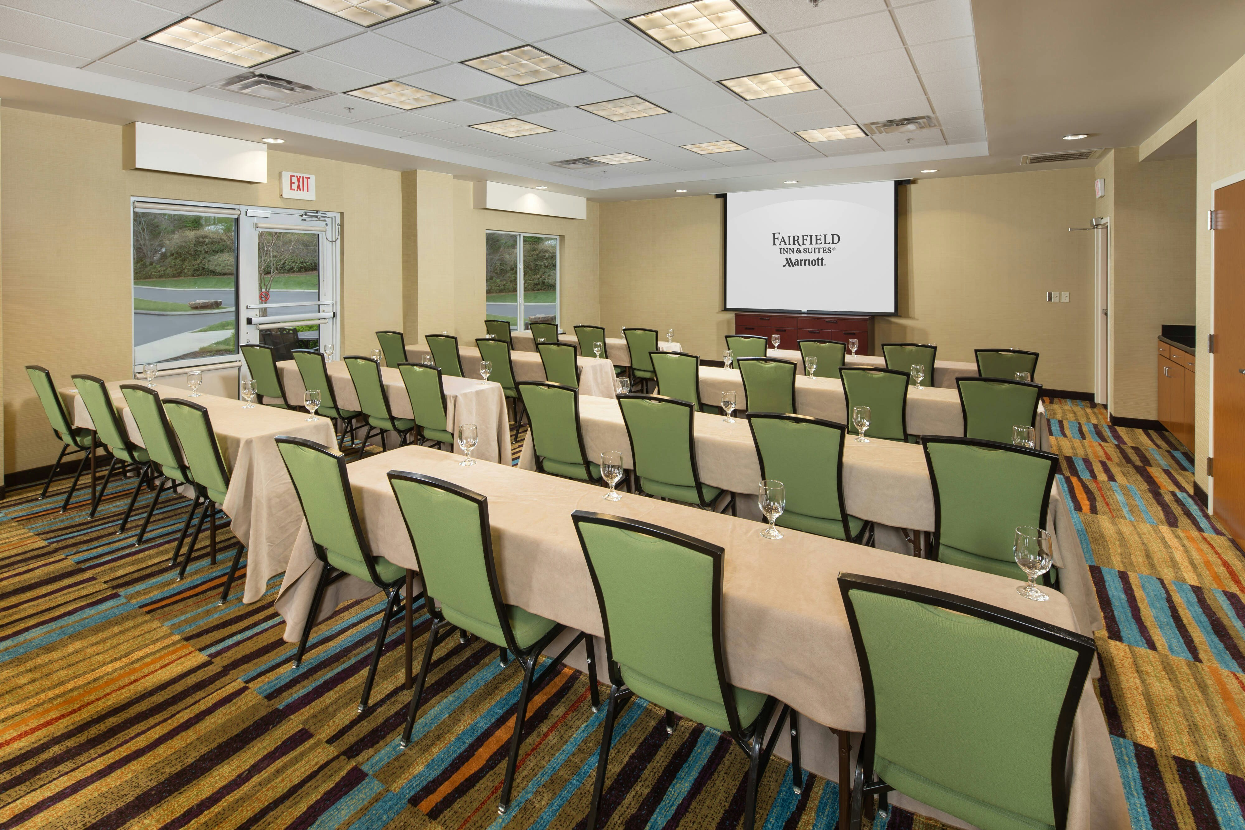 Fairfield Inn Suites Cleveland 20/25
