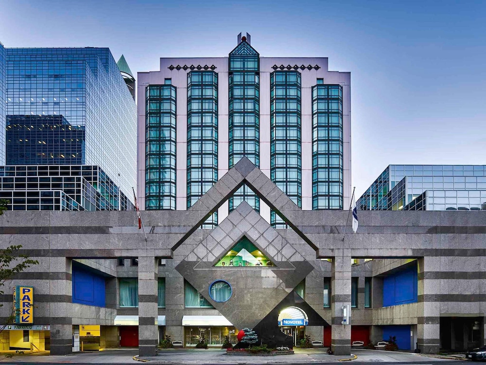 Novotel Toronto North York 8/72