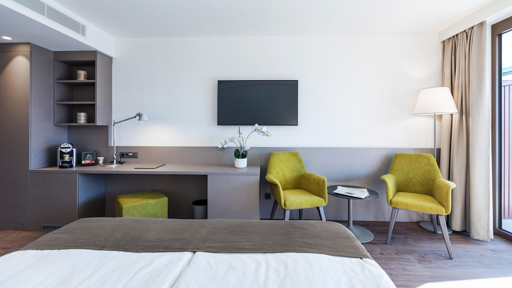 Hotel And Lounge Lago Maggiore 14/50
