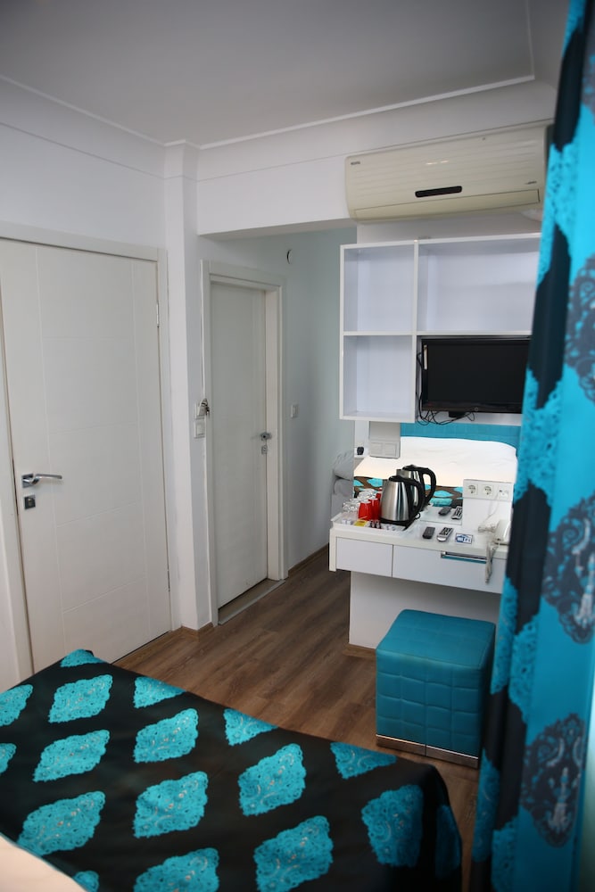 MINEL HOTEL 28/55