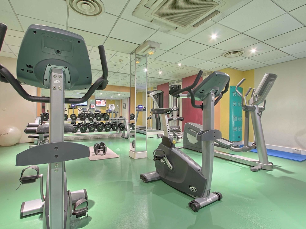 Mercure Paris Velizy 46/74