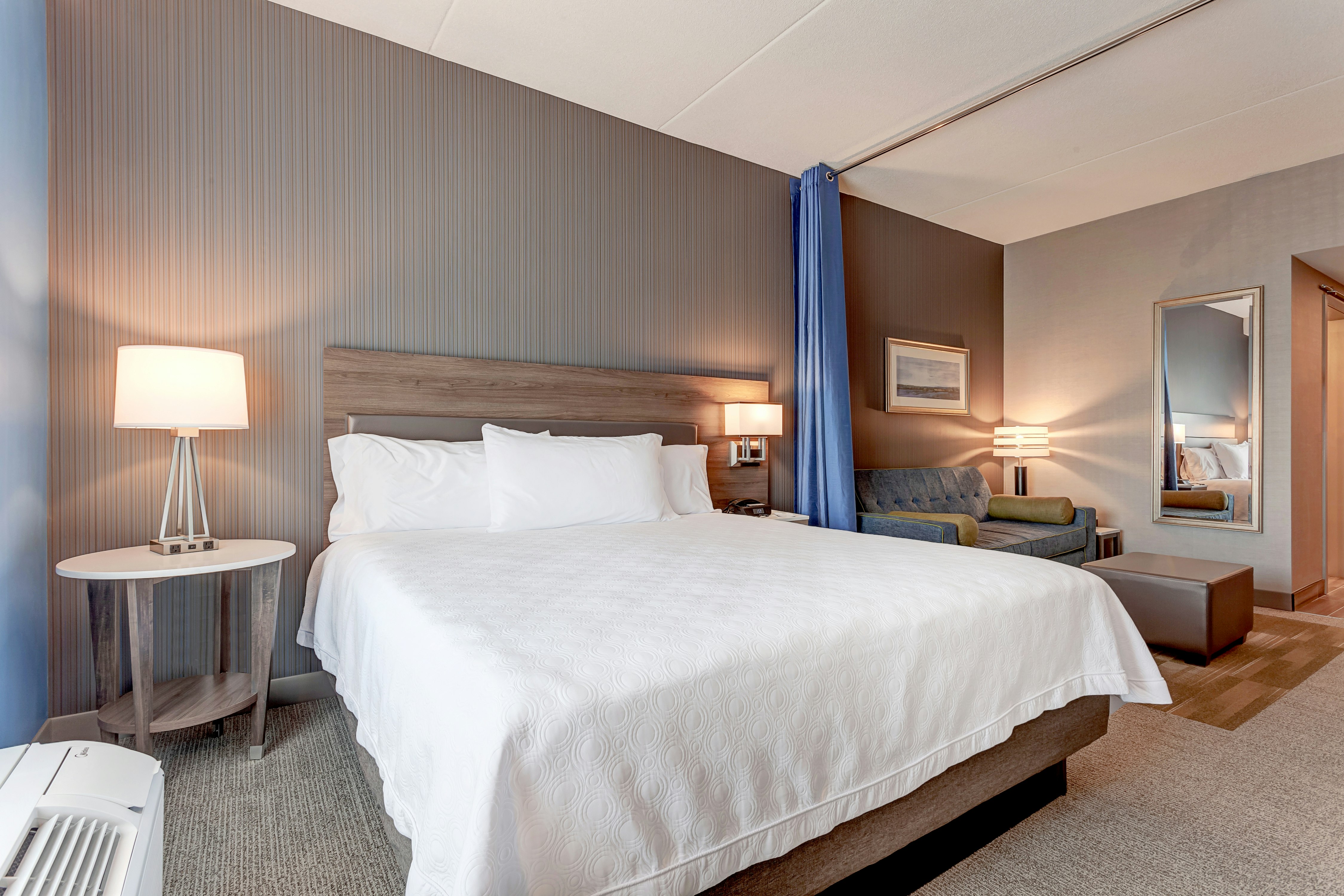 جناح استوديو بسرير كينج