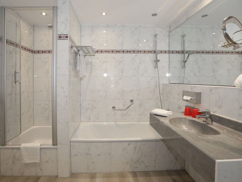 DORMERO Hotel Meerbusch 22/23