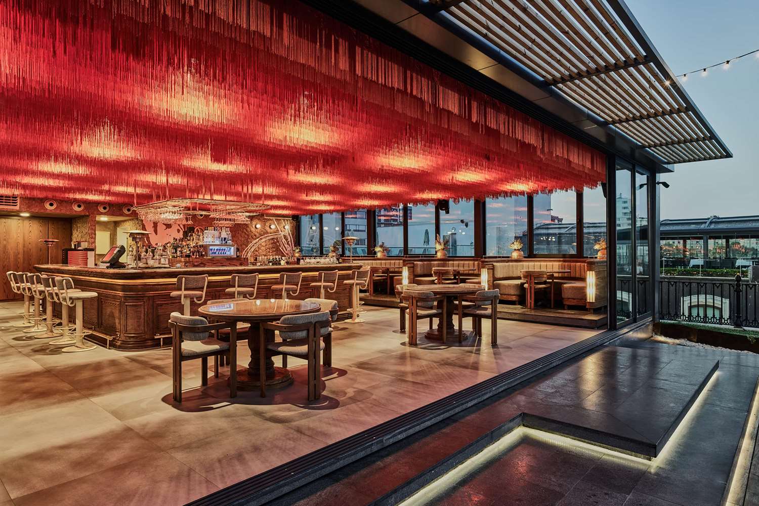Wyndham Grand Istanbul Kalamis Marina 26/40