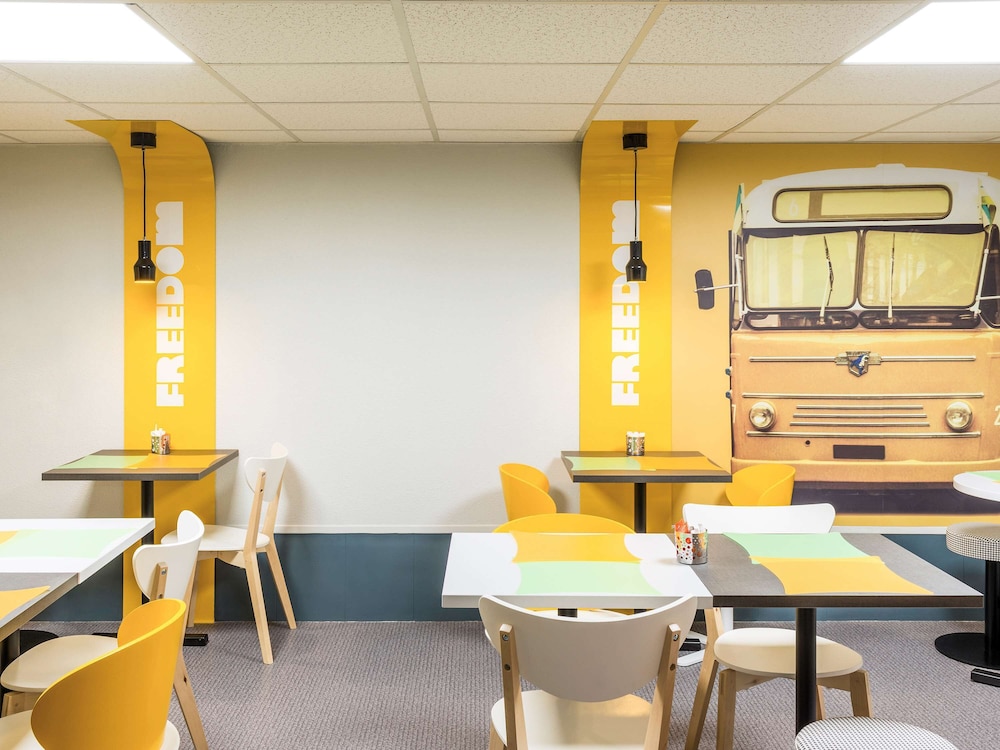 Ibis Styles Paris Jardin de la Villette 47/53