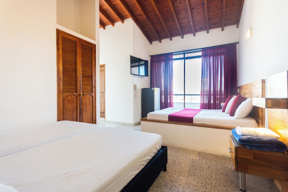 Hotel Bicentenario Rionegro 13/23