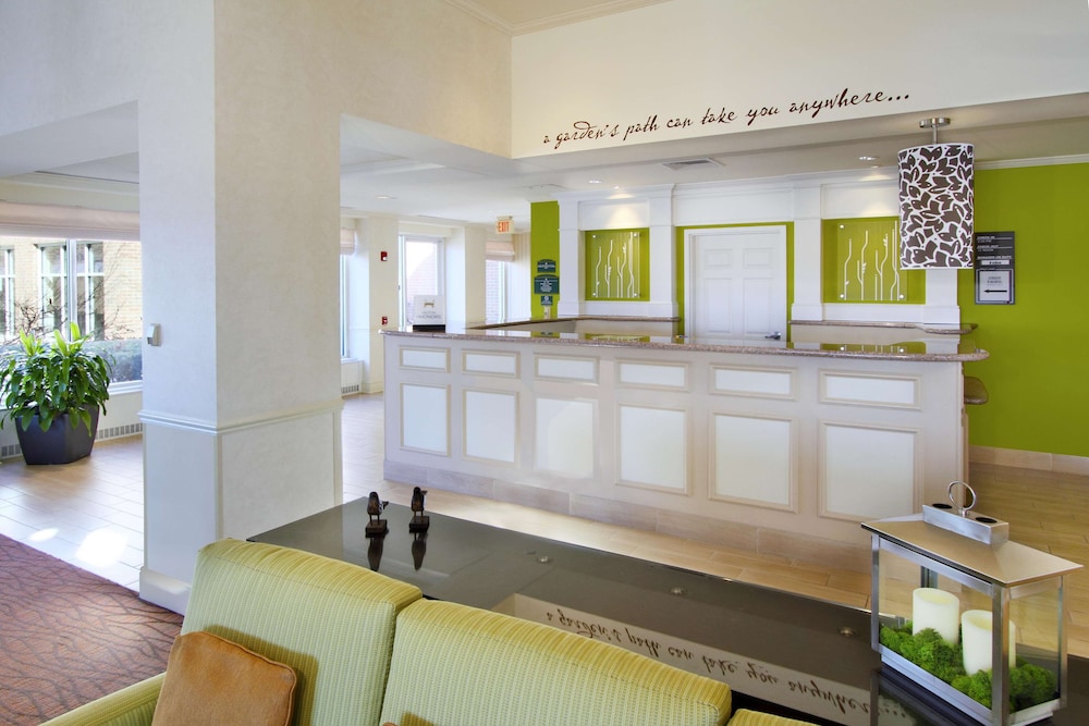 Hilton Garden Inn St. Charles 5/48