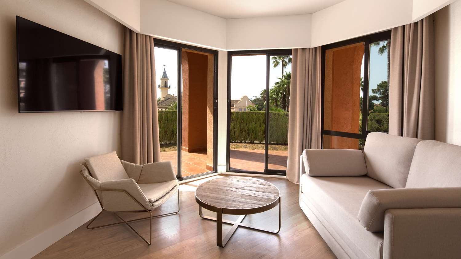 1 Bedroom, Suite, King Bed, DoubleTree by Hilton Islantilla Beach Golf Resort 1/1