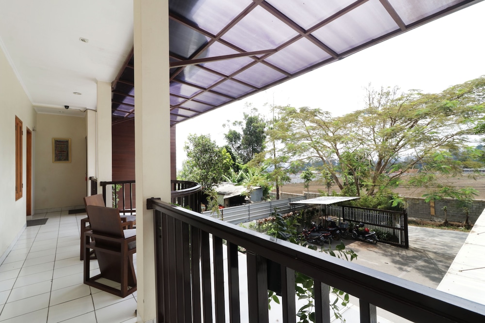Jayagiri Guesthouse By Belgareti 16/63